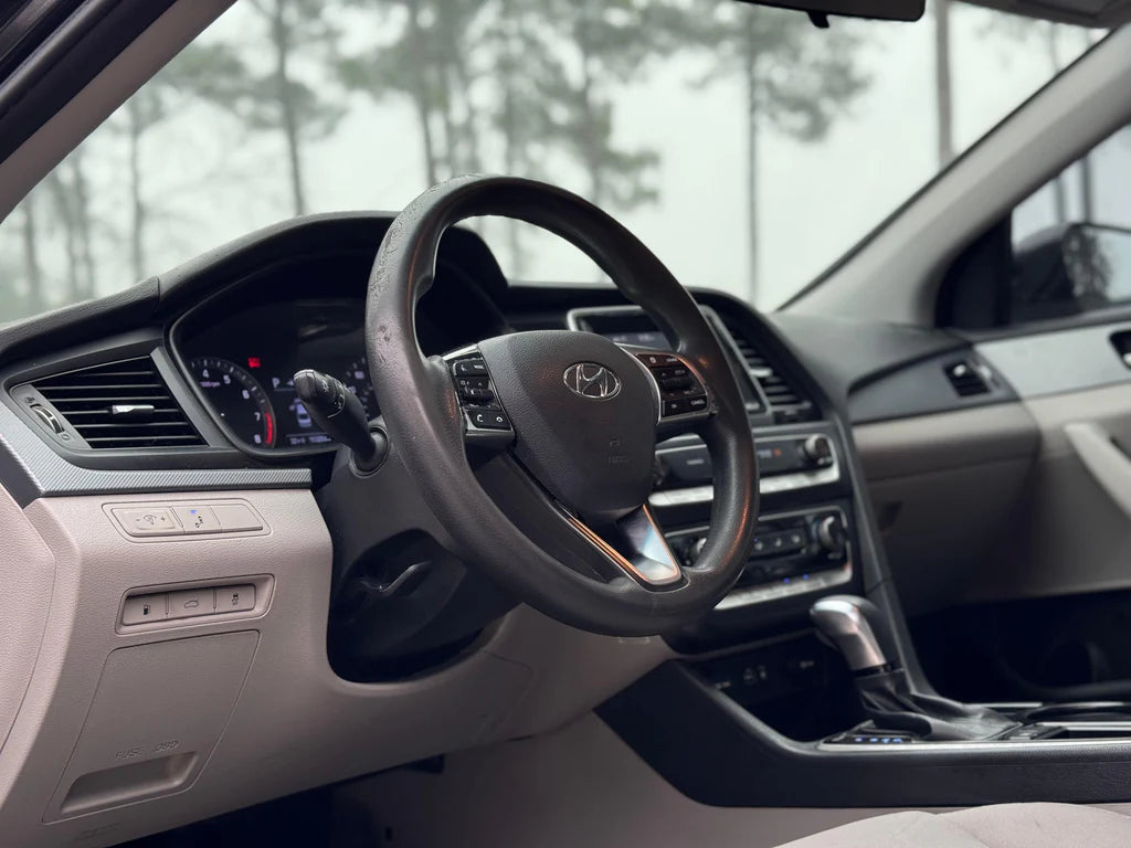 2019 Hyundai Sonata SE - Photo 9