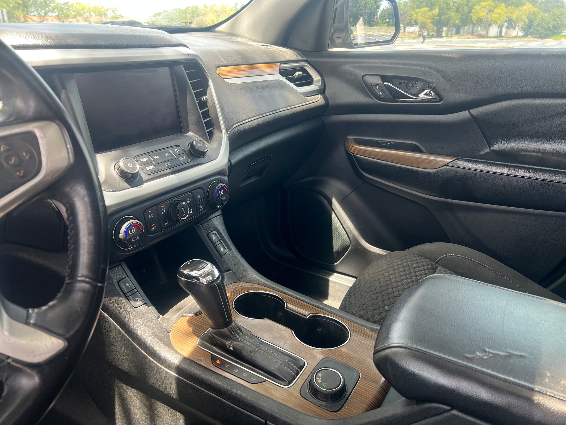 2017 GMC Acadia SLE-2 - Photo 6
