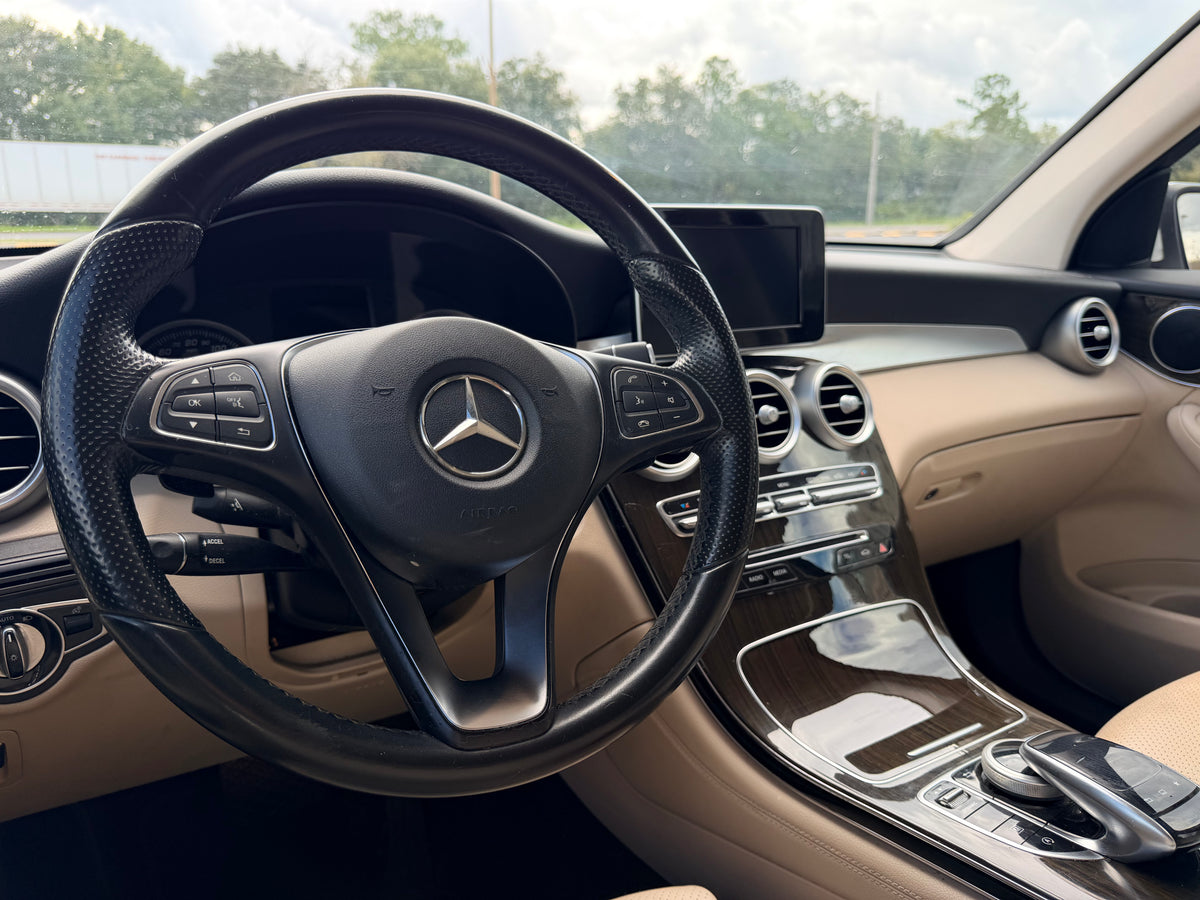 2016 Mercedes-Benz GLC 300