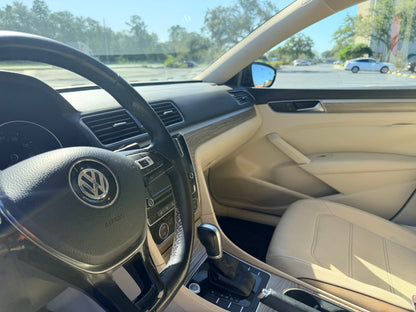 2018 VOLKSWAGEN PASSAT