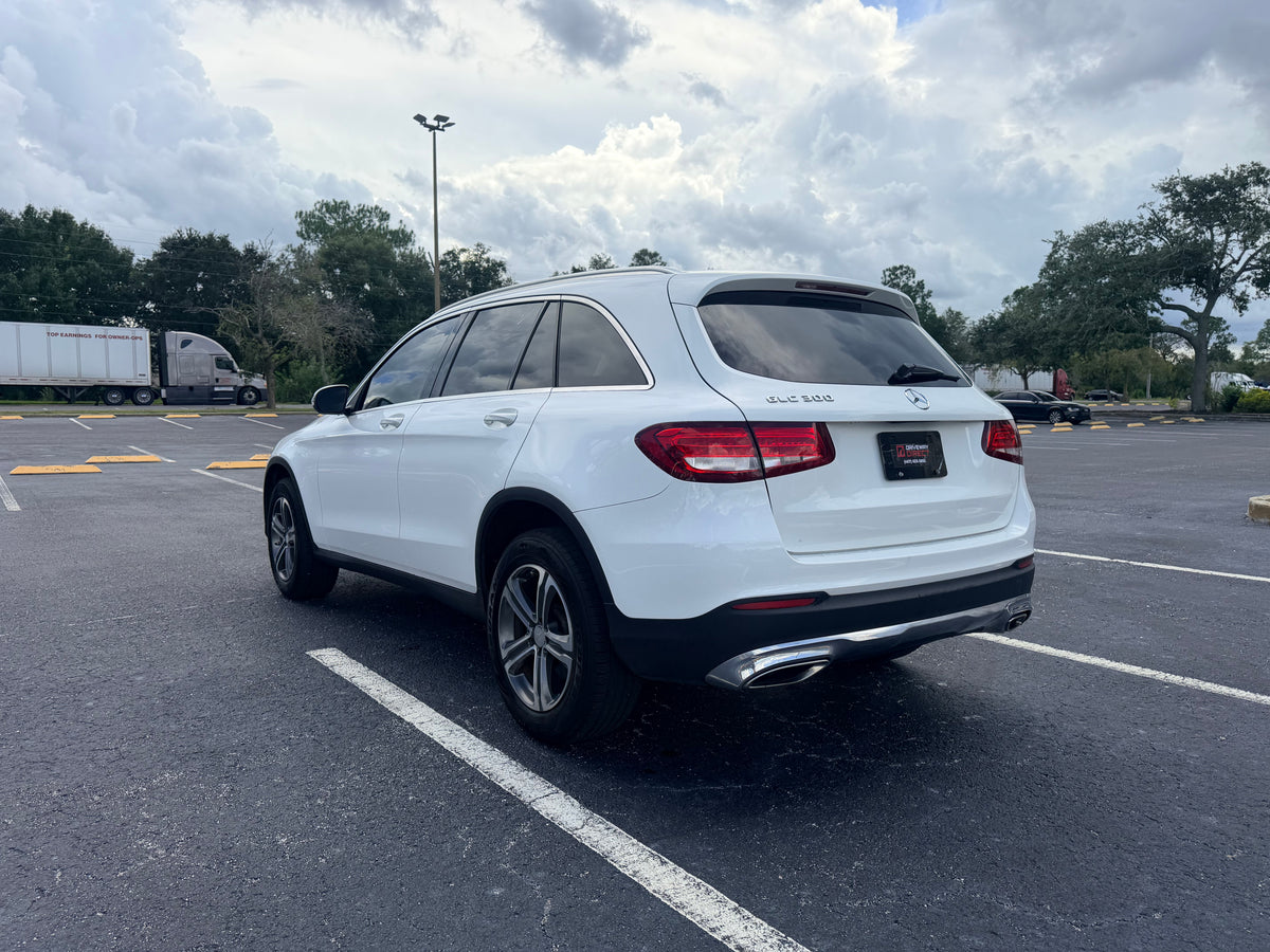 2016 Mercedes-Benz GLC 300