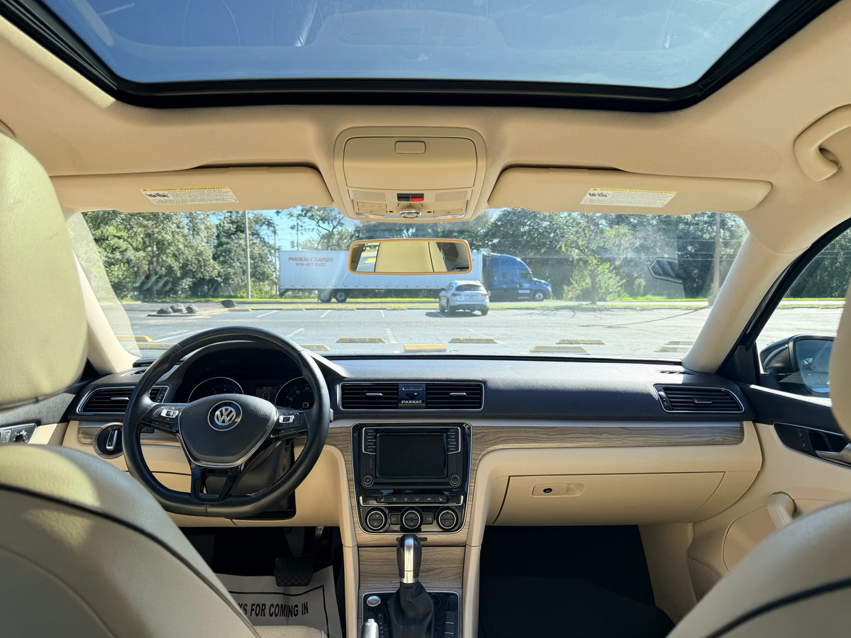 2018 VOLKSWAGEN PASSAT