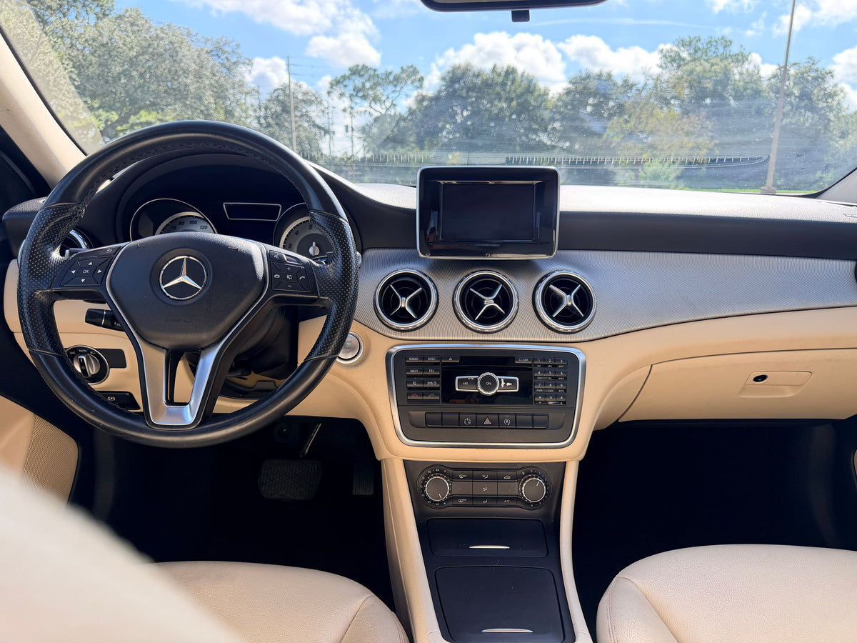 2015 Mercedes-Benz GLA 250