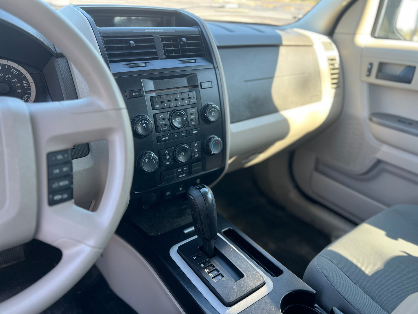 2011 FORD ESCAPE