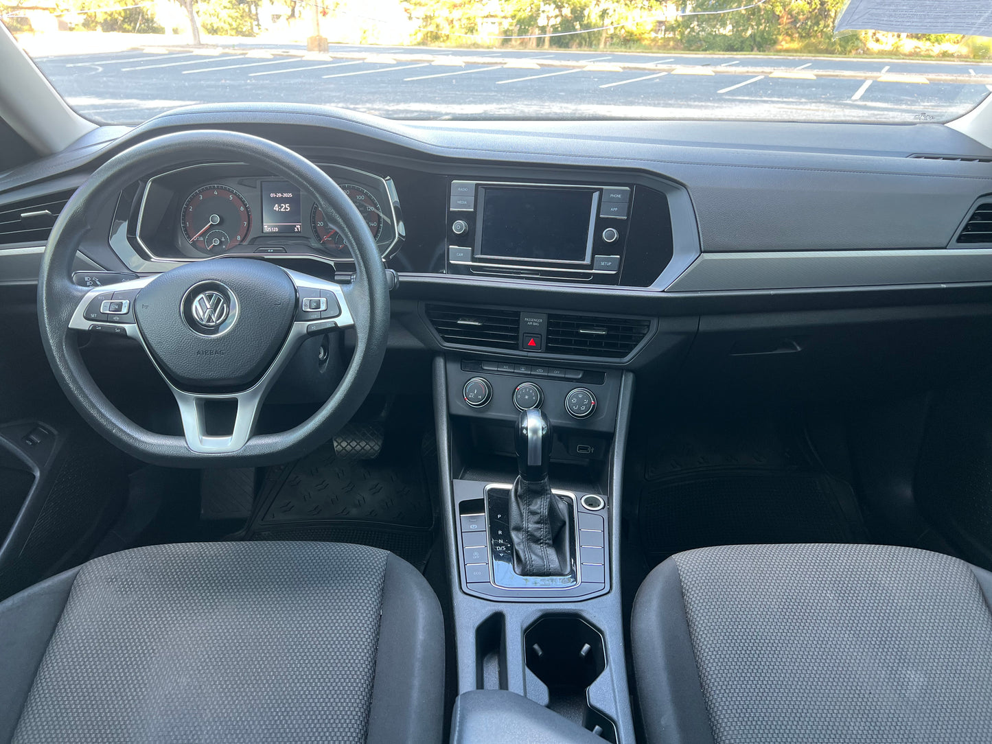 2019 VOLKSWAGEN JETTA