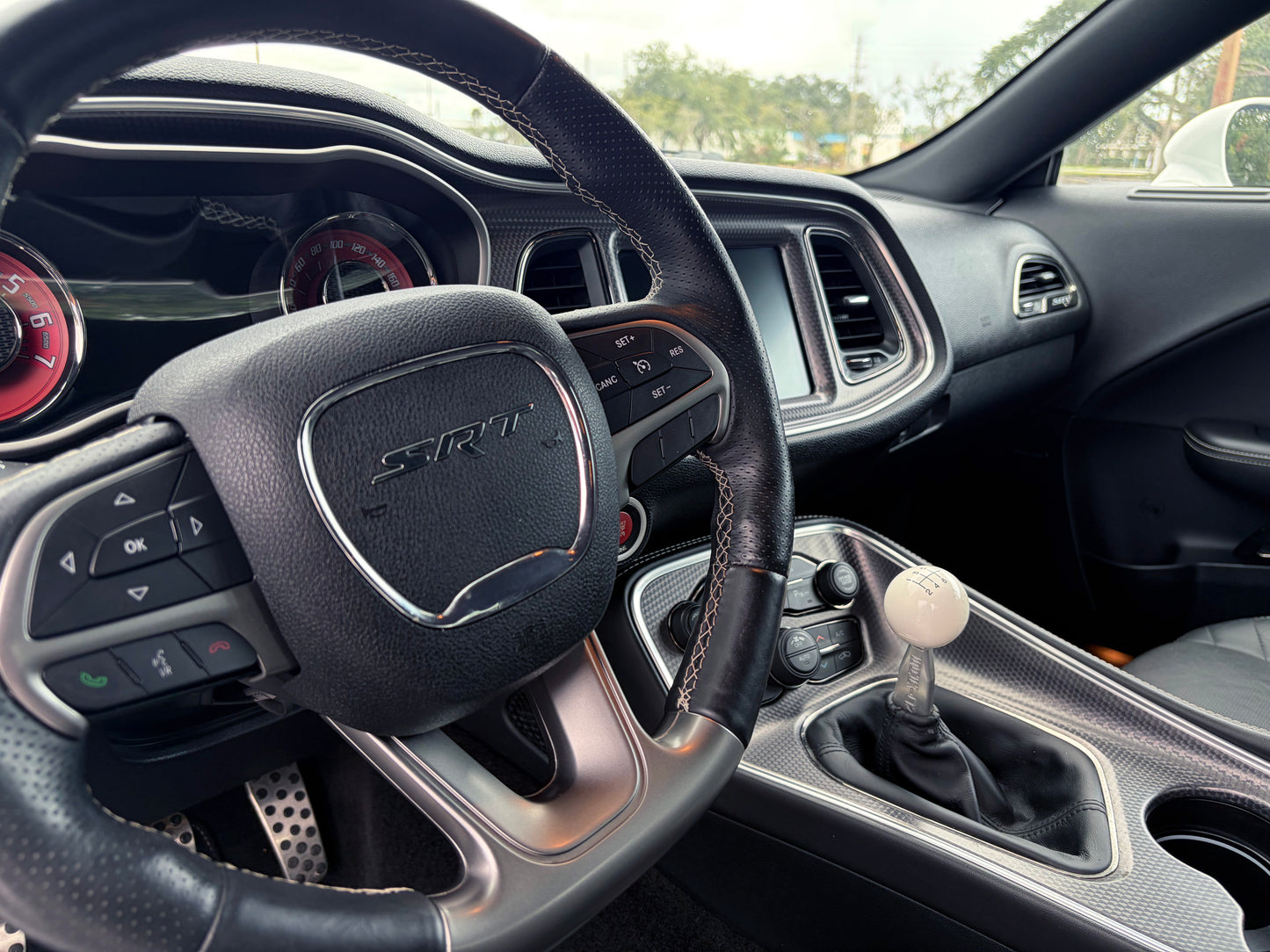 2015 DODGE CHALLENGER SRT HELLCAT