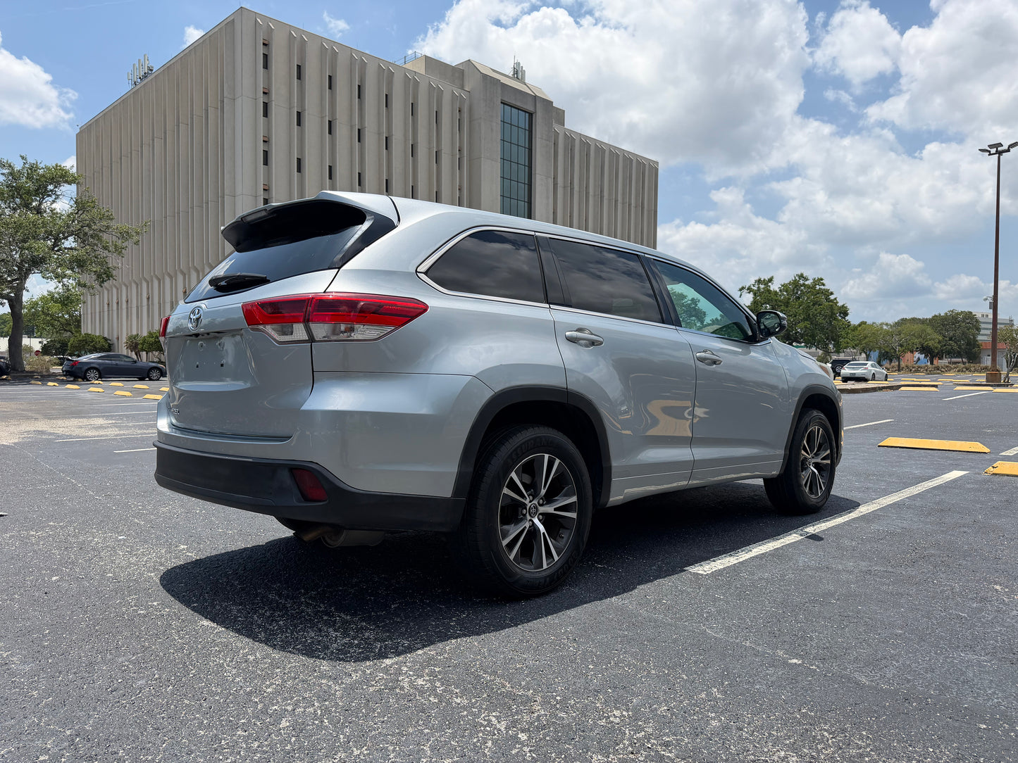2017 TOYOTA HIGHLANDER
