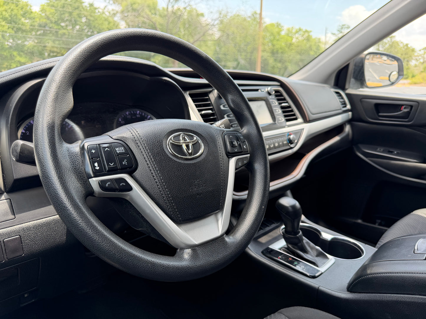 2017 TOYOTA HIGHLANDER