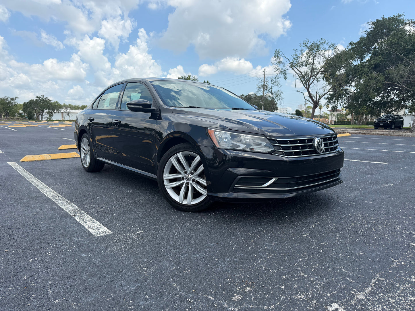 2019 VOLKSWAGEN PASSAT
