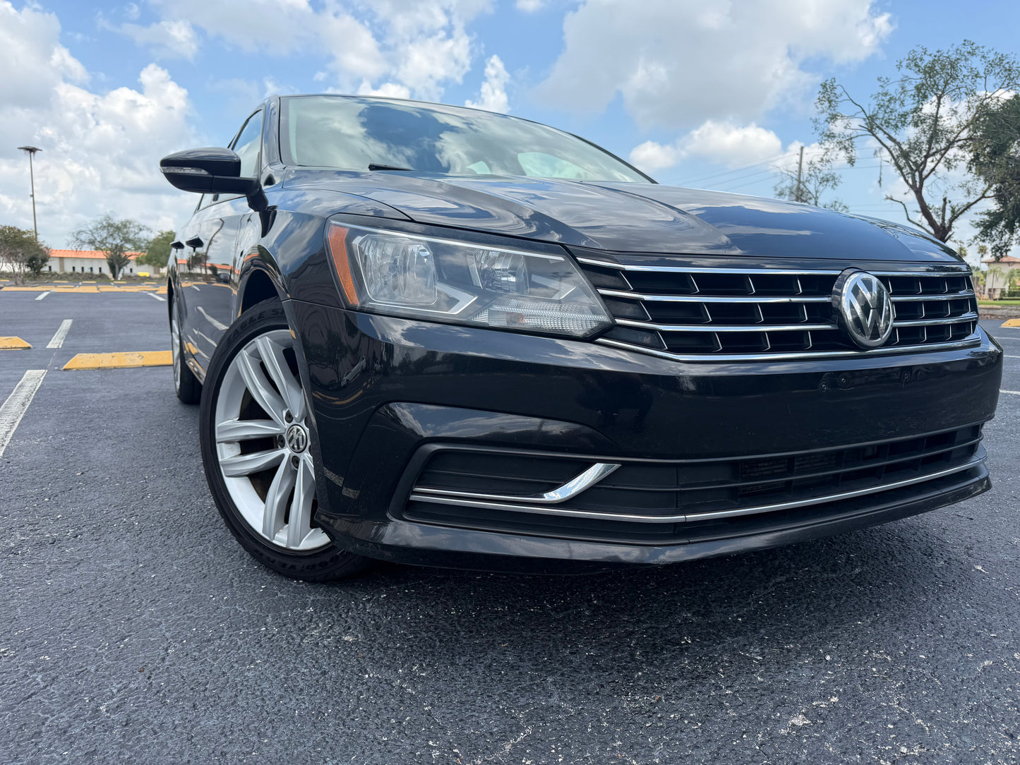 2019 VOLKSWAGEN PASSAT