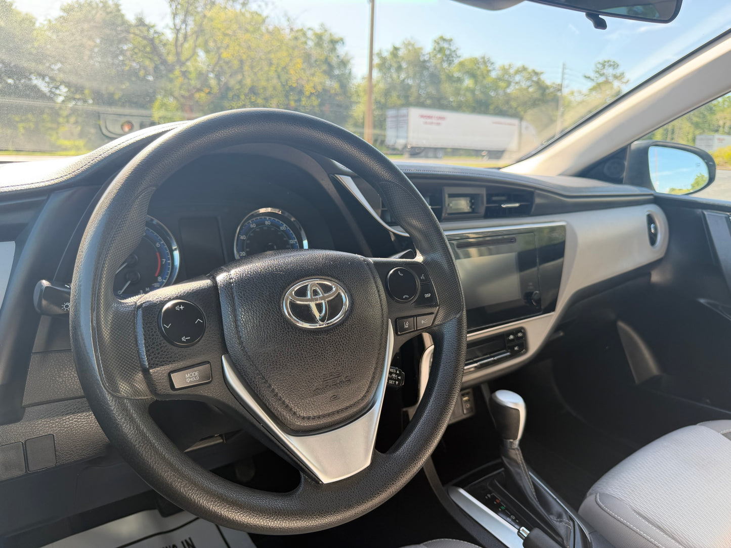 2019 TOYOTA COROLLA