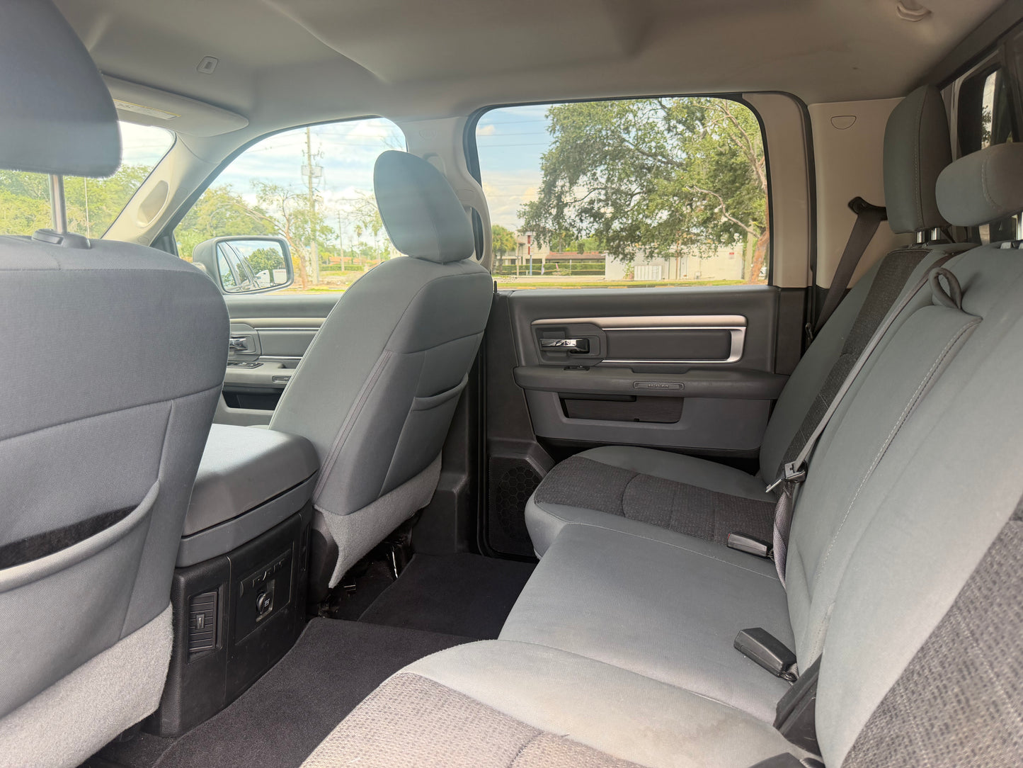 2020 RAM 1500 V8