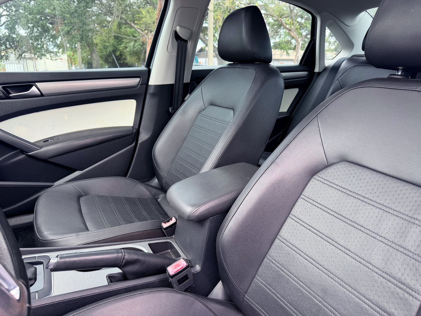 2014 VOLKSWAGEN PASSAT
