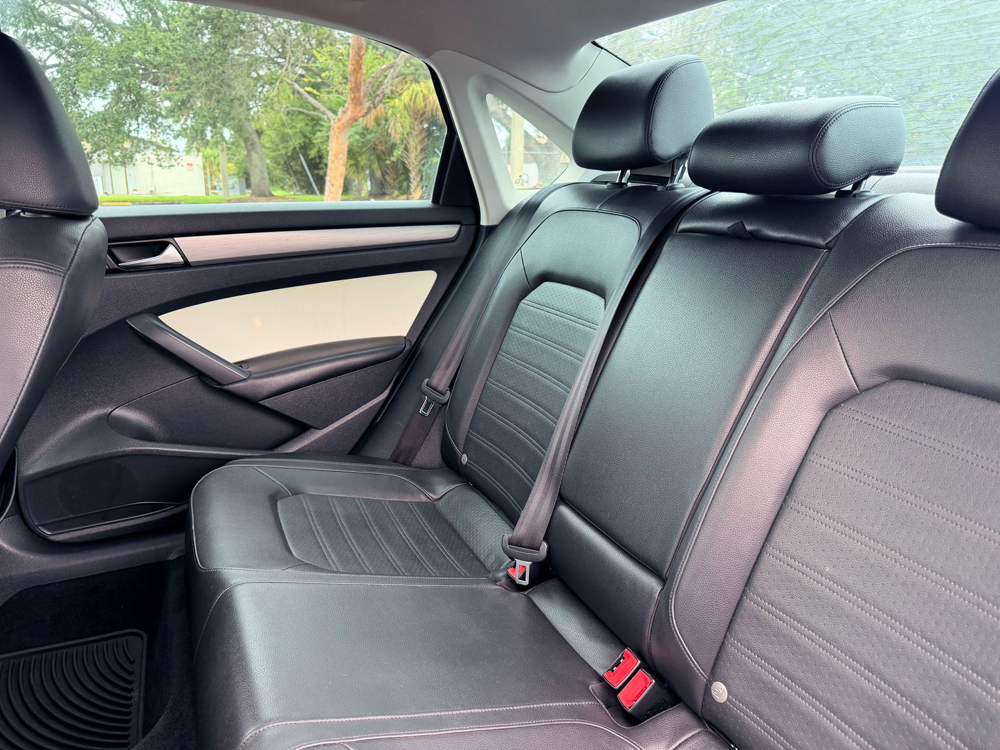 2014 VOLKSWAGEN PASSAT